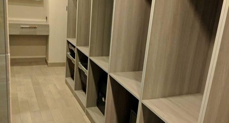 For sale 2 bedrooms condo in Watthana, Bangkok