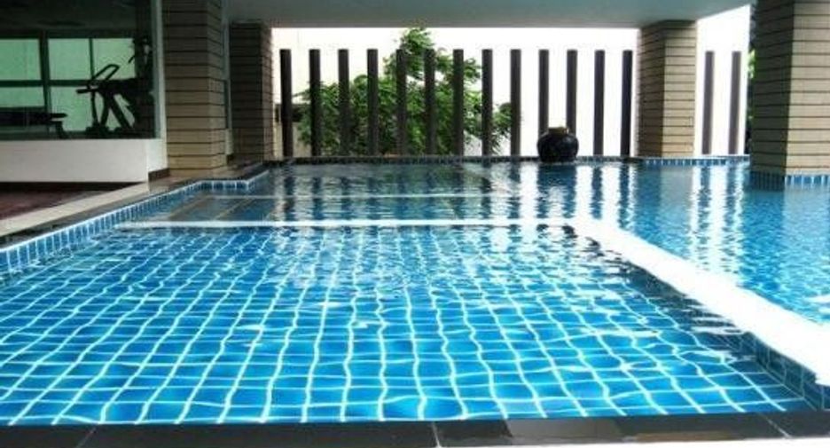 For sale 2 bedrooms condo in Watthana, Bangkok
