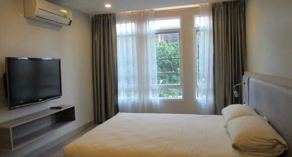 For sale 2 bedrooms condo in Watthana, Bangkok