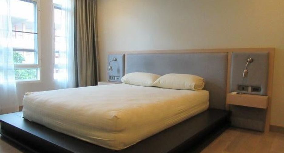 For sale 2 bedrooms condo in Watthana, Bangkok