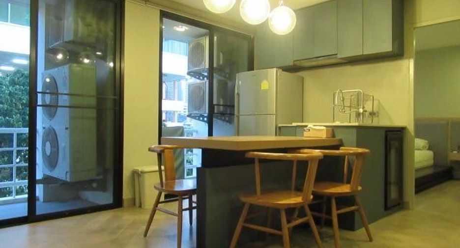 For sale 2 bedrooms condo in Watthana, Bangkok