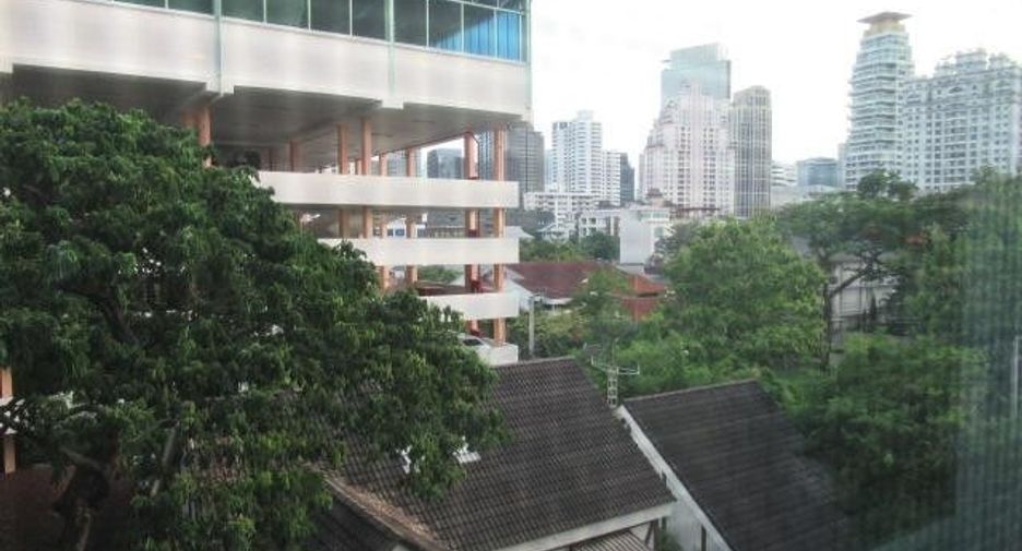 For sale 2 bedrooms condo in Watthana, Bangkok