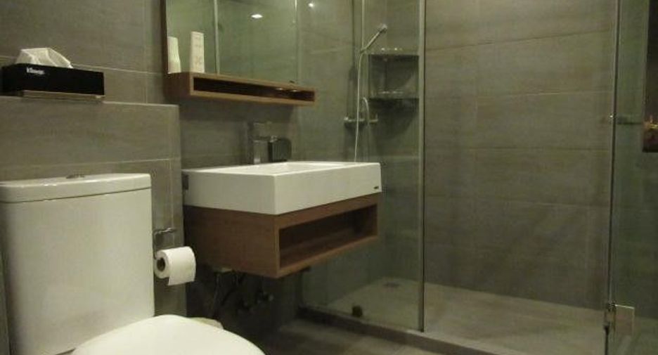 For sale 2 bedrooms condo in Watthana, Bangkok