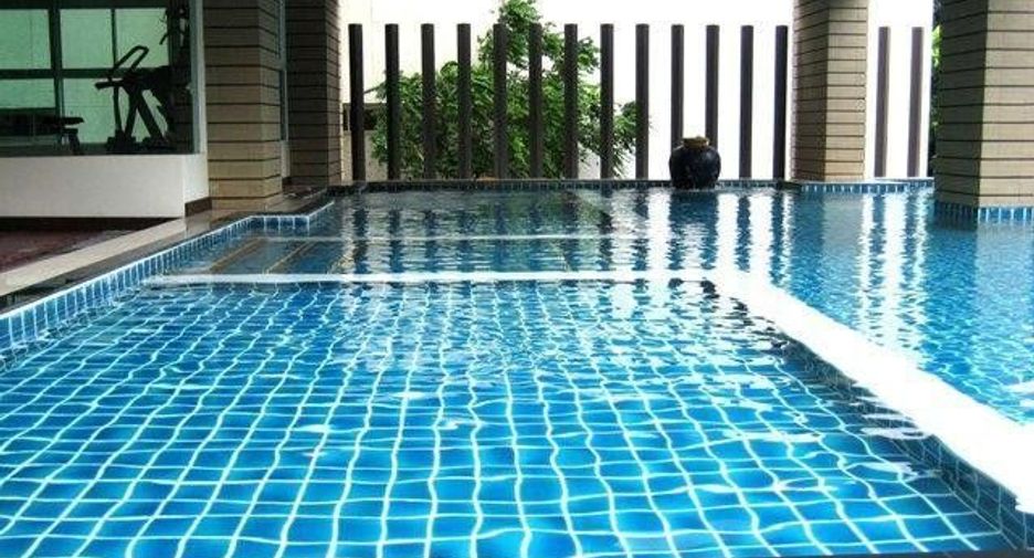 For sale 2 bedrooms condo in Watthana, Bangkok