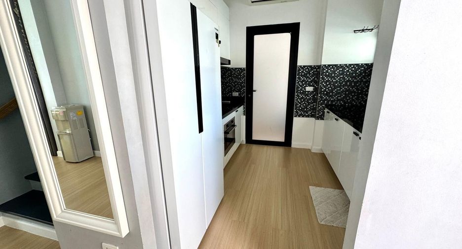 For sale 4 bedrooms villa in Mueang Phuket, Phuket