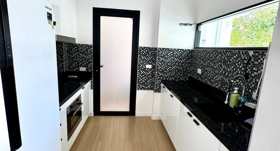For sale 4 bedrooms villa in Mueang Phuket, Phuket
