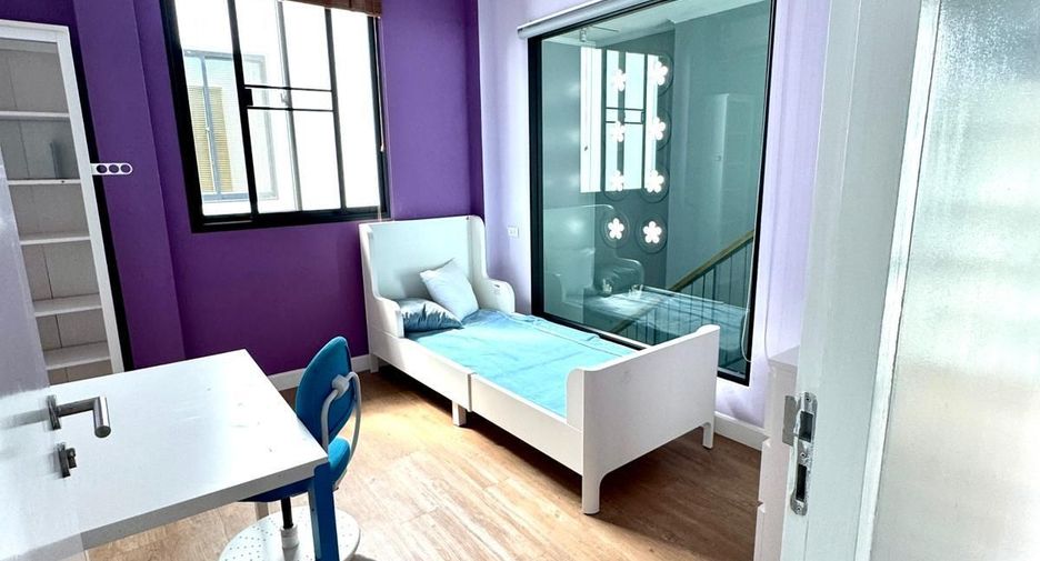 For sale 4 bedrooms villa in Mueang Phuket, Phuket