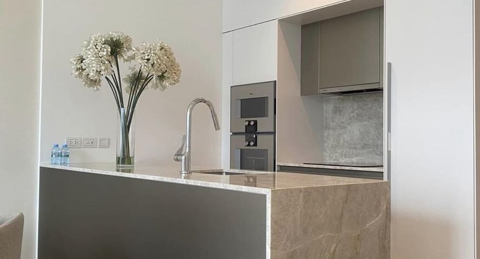 For rent 1 bed condo in Pathum Wan, Bangkok