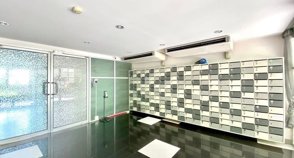 For sale studio condo in Bang Kapi, Bangkok