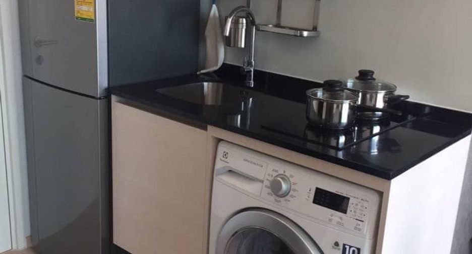 Condo en alquiler de 1 habitaciones en Huai Khwang, Bangkok
