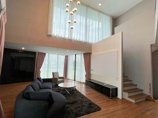 For sale 4 bedrooms house in Saphan Sung, Bangkok