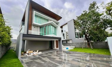 Casa en venta de 4 habitaciones en Saphan Sung, Bangkok