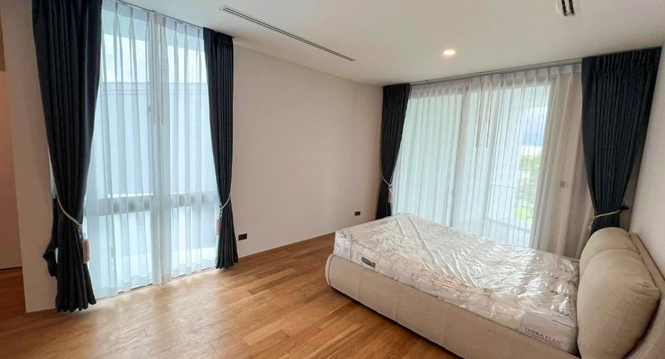 For sale 4 bedrooms house in Saphan Sung, Bangkok