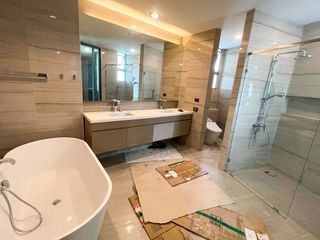 For sale 4 bedrooms house in Saphan Sung, Bangkok
