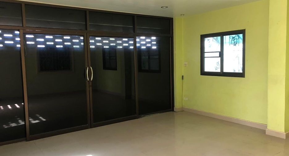 For sale 6 bedrooms house in Nong Khaem, Bangkok