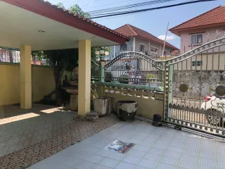 For sale 6 bedrooms house in Nong Khaem, Bangkok