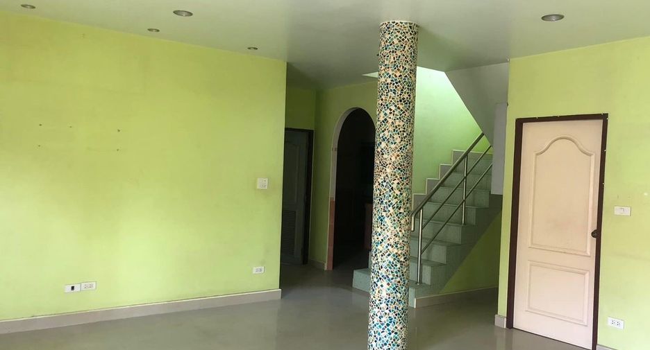 For sale 6 bedrooms house in Nong Khaem, Bangkok