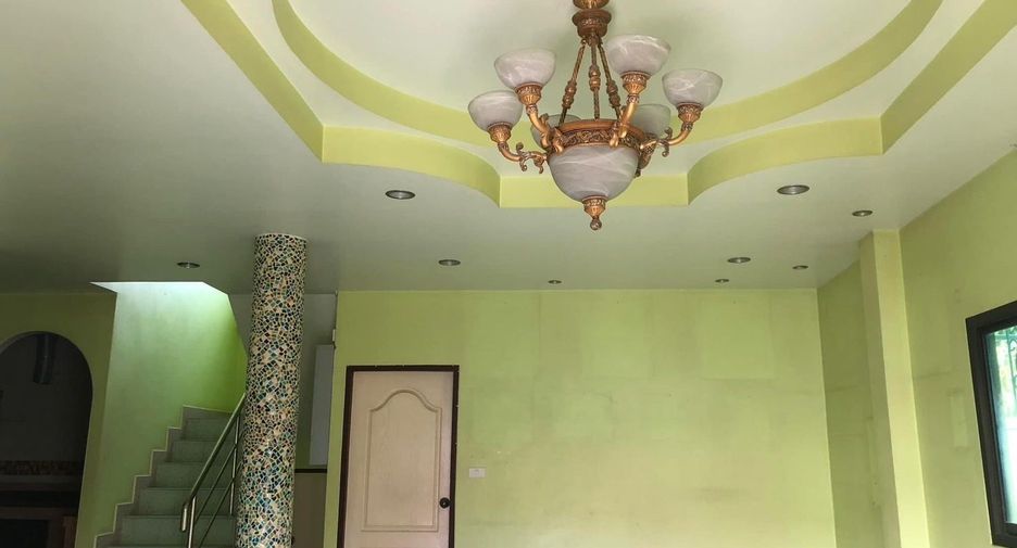 For sale 6 bedrooms house in Nong Khaem, Bangkok