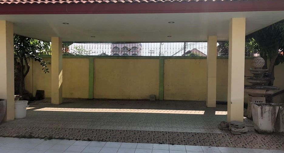For sale 6 bedrooms house in Nong Khaem, Bangkok