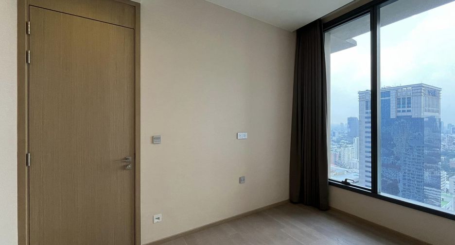 For rent 2 bedrooms condo in Watthana, Bangkok