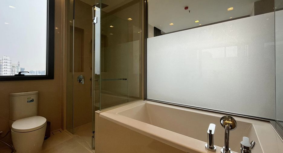 For rent 2 bedrooms condo in Watthana, Bangkok