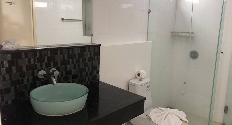 For rent 2 bedrooms condo in Mueang Phuket, Phuket