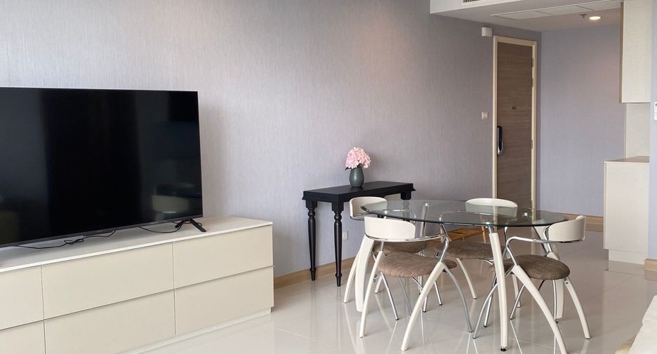 For rent 2 bedrooms condo in Yan Nawa, Bangkok