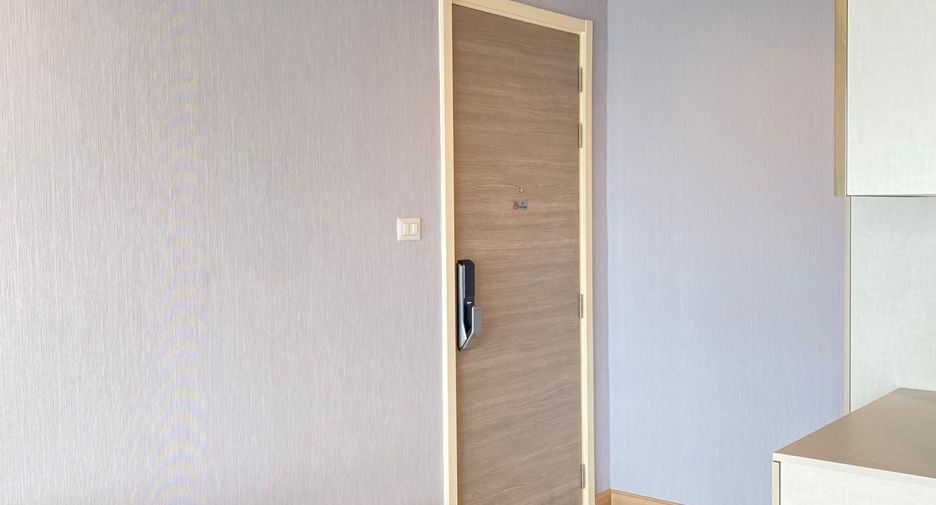 For rent 2 bedrooms condo in Yan Nawa, Bangkok