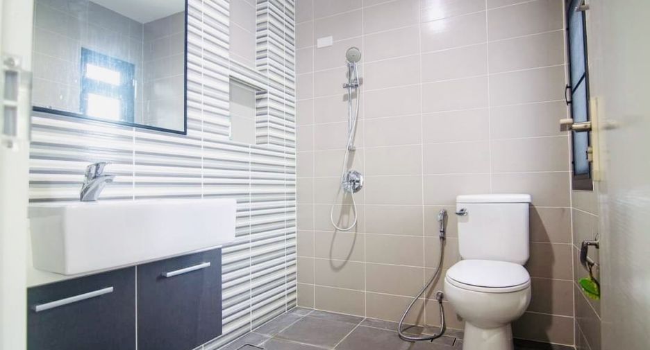 Casa en venta de 5 habitaciones en Khan Na Yao, Bangkok