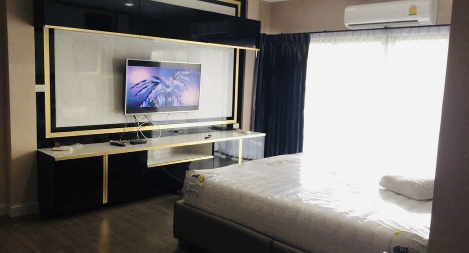 Casa en venta de 5 habitaciones en Khan Na Yao, Bangkok