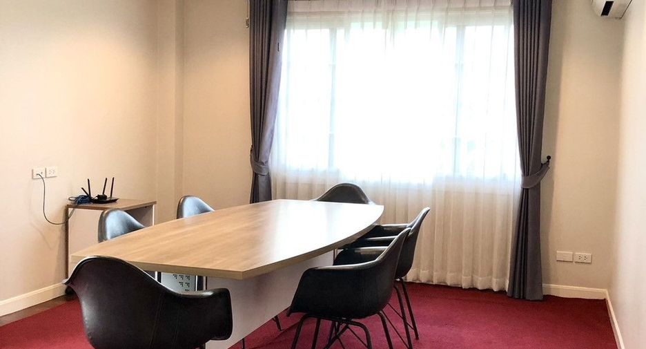 Haus zur Miete mit 4 Zimmer in Bang Na, Bangkok