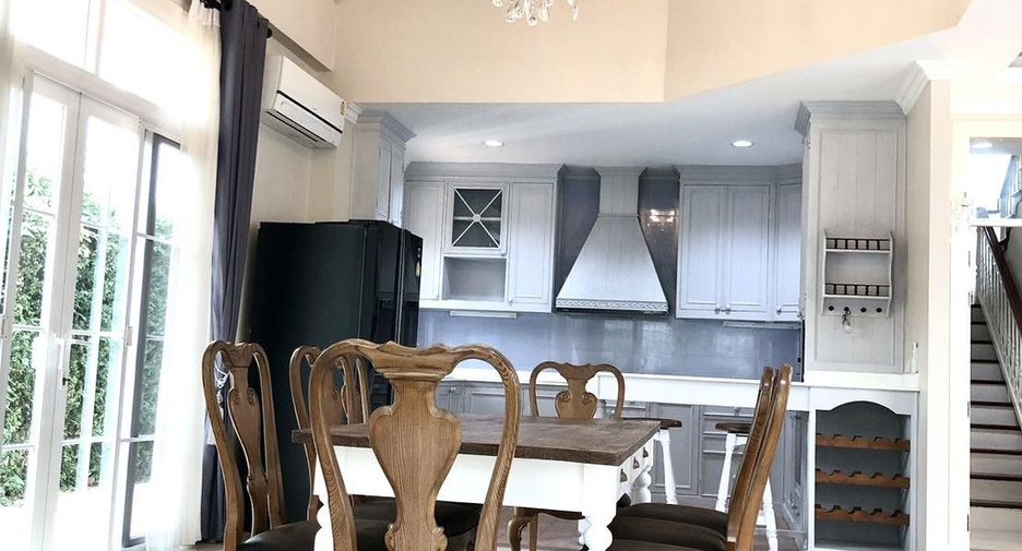 Haus zur Miete mit 4 Zimmer in Bang Na, Bangkok