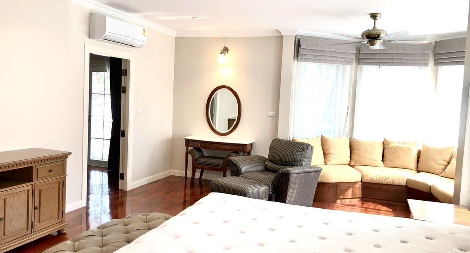 Haus zur Miete mit 4 Zimmer in Bang Na, Bangkok