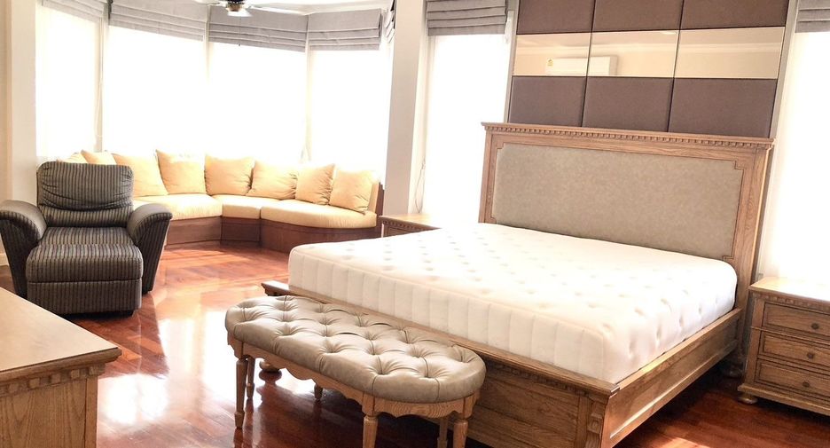 Haus zur Miete mit 4 Zimmer in Bang Na, Bangkok