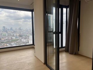 Condo en alquiler de 1 habitaciones en Huai Khwang, Bangkok