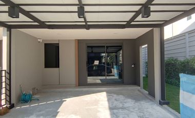 Reihenhaus zur Miete mit 3 Zimmer in Bang Phli, Samut Prakan