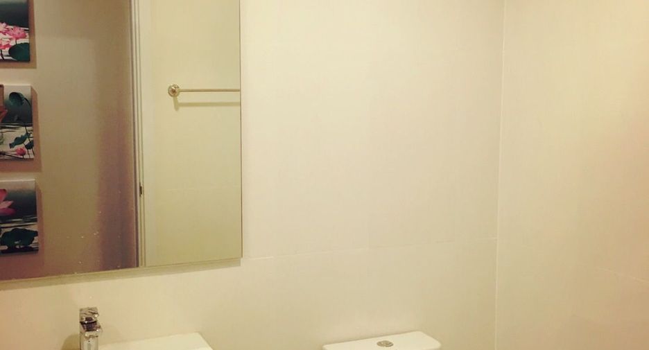 For rent 2 bedrooms condo in Phaya Thai, Bangkok