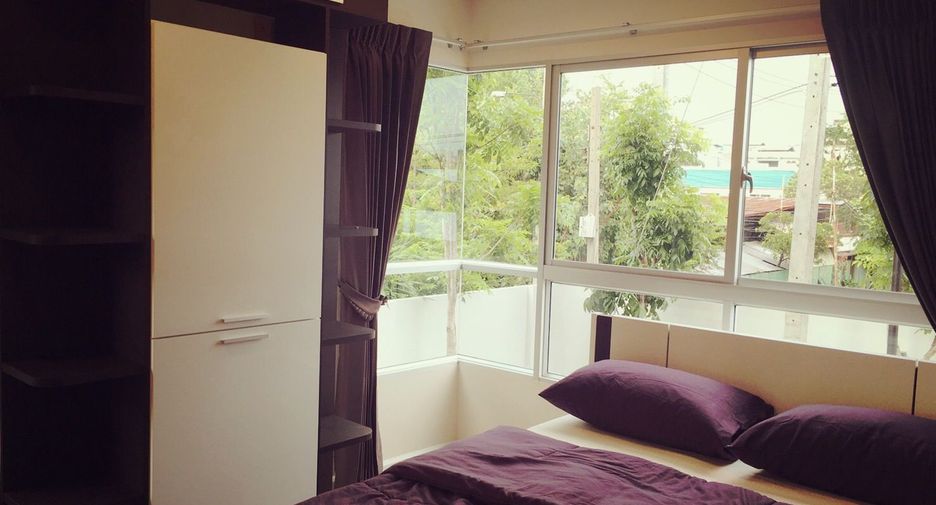 For rent 2 bedrooms condo in Phaya Thai, Bangkok
