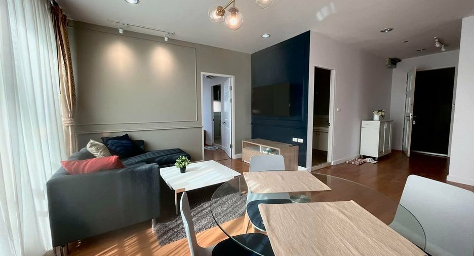 For rent 2 bedrooms condo in Phaya Thai, Bangkok