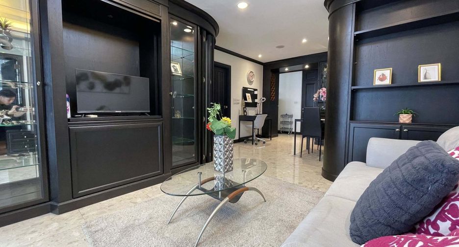 For rent 1 bed condo in Bang Rak, Bangkok