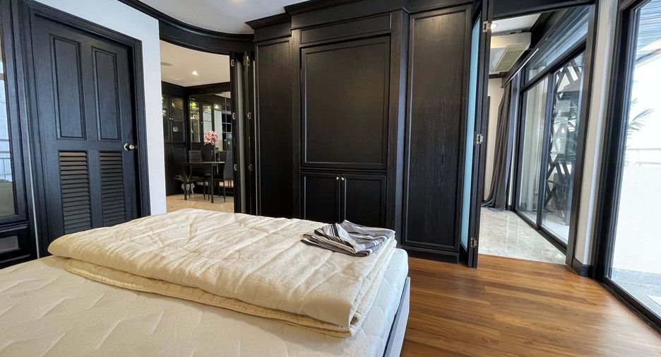 For rent 1 bed condo in Bang Rak, Bangkok