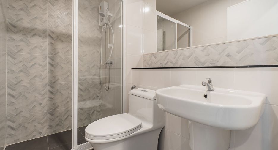 For rent studio condo in Bang Na, Bangkok