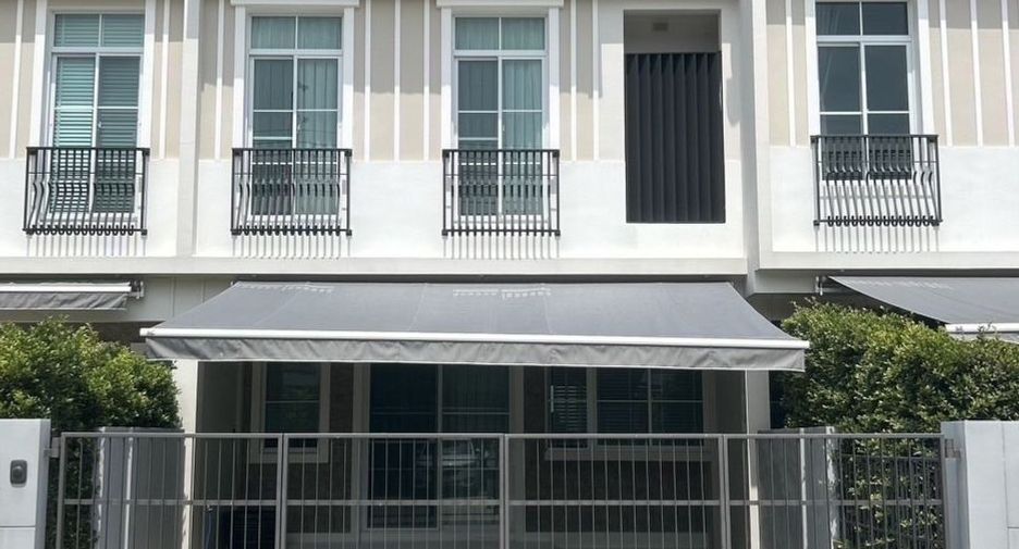For rent 3 bedrooms townhouse in Prawet, Bangkok