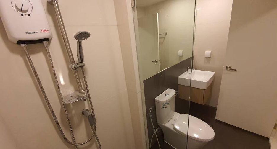For rent 1 bed condo in Phra Khanong, Bangkok