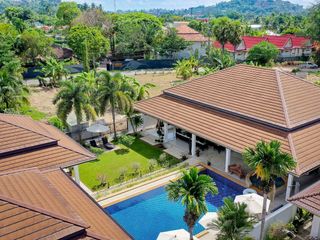 For sale 7 bedrooms villa in Thalang, Phuket