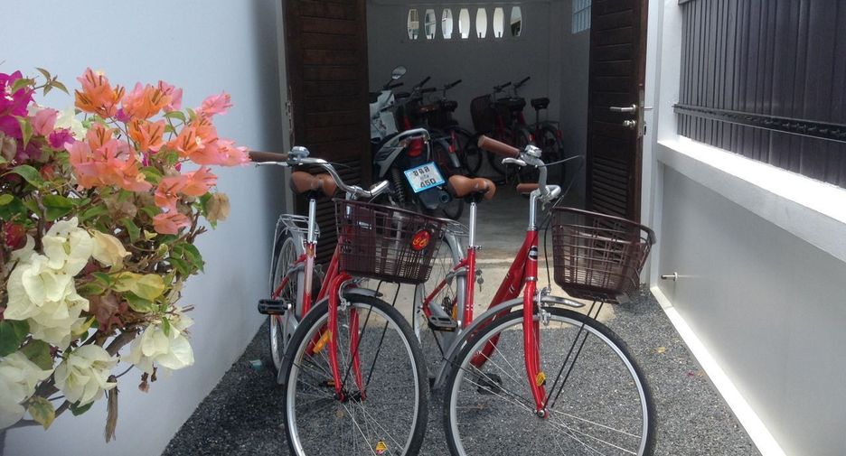 For sale 7 bedrooms villa in Thalang, Phuket