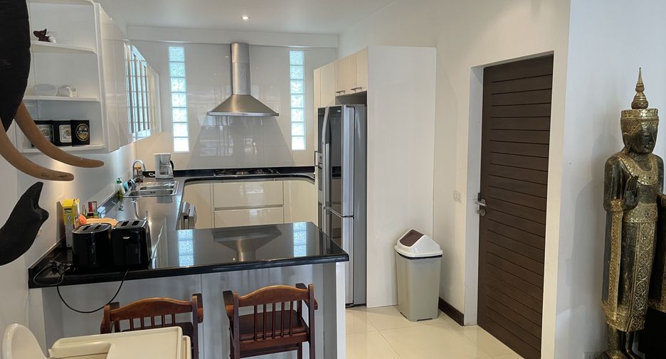 For sale 7 bedrooms villa in Thalang, Phuket