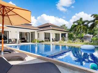 For sale 7 bedrooms villa in Thalang, Phuket