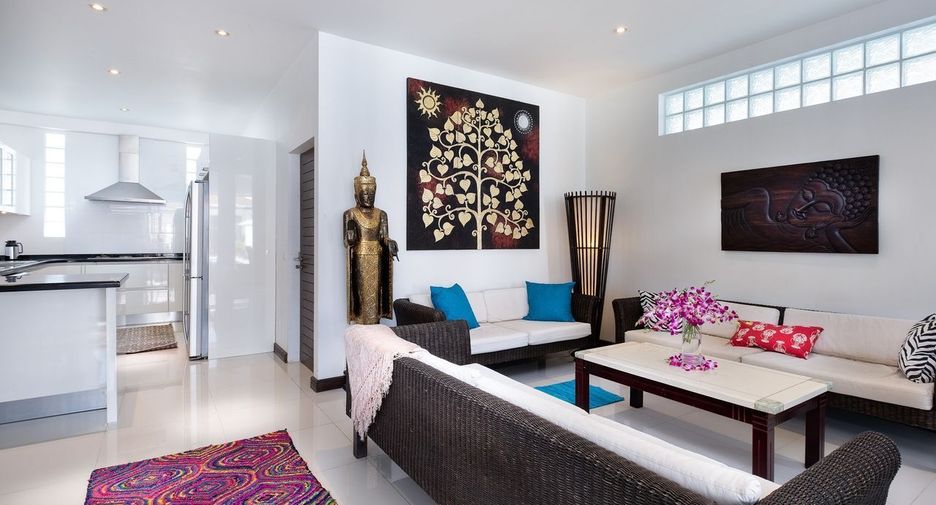 For sale 7 bedrooms villa in Thalang, Phuket