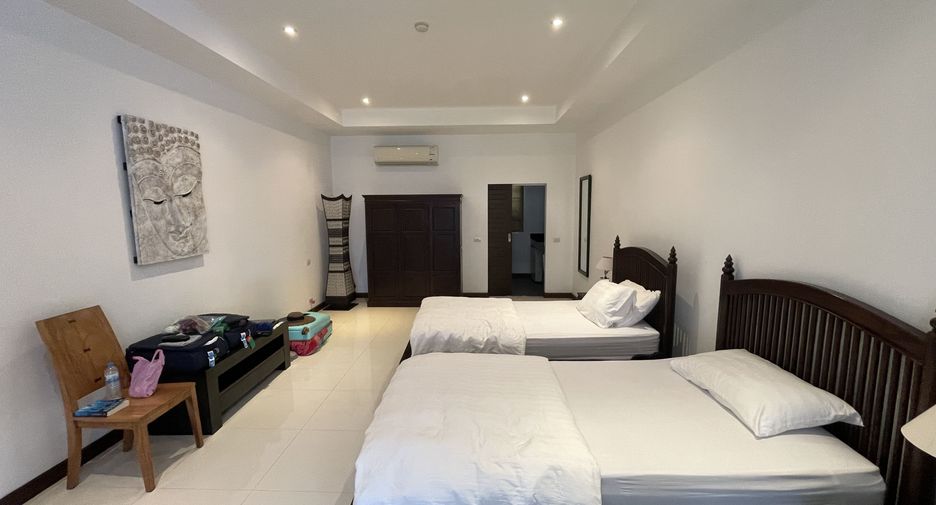 For sale 7 bedrooms villa in Thalang, Phuket